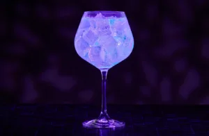 Does Moissanite Glow Under UV Understanding Fluorescence and What It Means