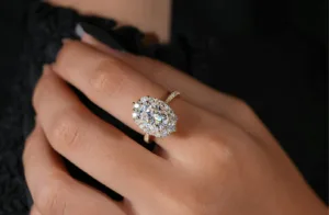 Oval Moissanite Engagement Rings Elegance, Sparkle, and Timeless Appeal