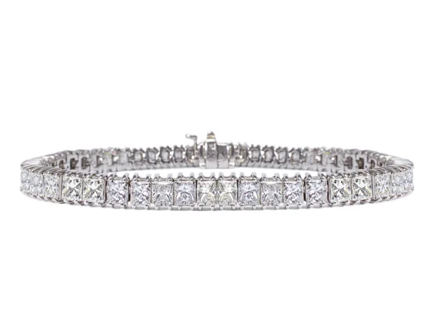 Moissanite Bracelet Buying Guide Styles, Sparkle, and Care