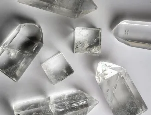 difference between moissanite and diamond