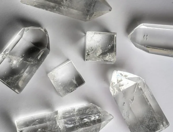 difference between moissanite and diamond